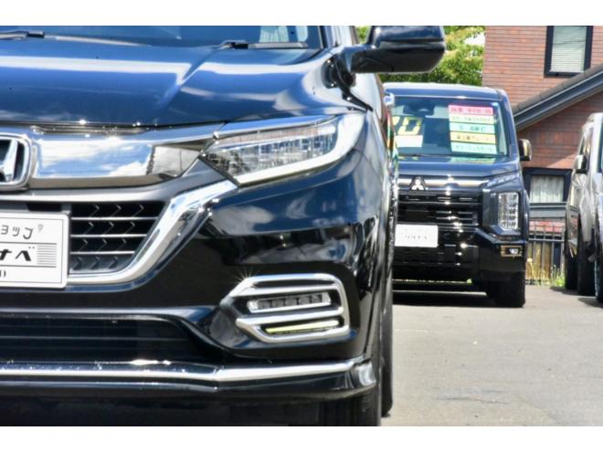 ヴェゼルハイブリッドZ ホンダセンシング　４ＷＤ　ワンオーナー　夏／冬タイヤ付　フリップダウンモニター