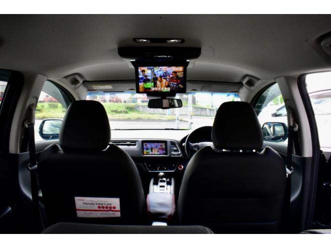 ヴェゼルハイブリッドZ ホンダセンシング　４ＷＤ　ワンオーナー　夏／冬タイヤ付　フリップダウンモニター