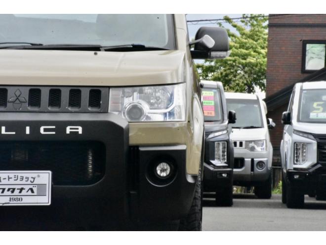 デリカD:5 　４ＷＤ　Gパワー　本州仕入　サンドベージュ　社外アルミ／タイヤ　社外ナビ／フリップダウンモニター　ＥＴＣ