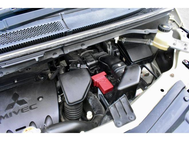 デリカD:5 　４ＷＤ　Gパワー　本州仕入　サンドベージュ　社外アルミ／タイヤ　社外ナビ／フリップダウンモニター　ＥＴＣ