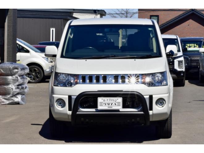 デリカDパワーパッケージ　４ＷＤ　新車外し１８インチアルミ／タイヤ　新品フロントガード　両側パワースライドドア