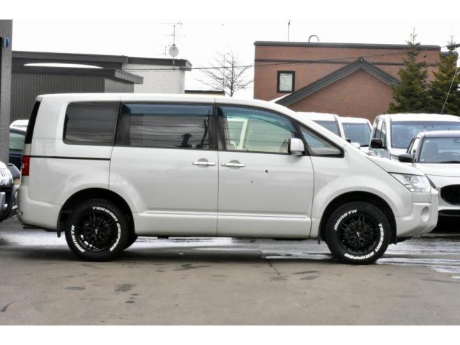 デリカDパワーパッケージ　４ＷＤ　本州仕入　前期／最終型　新品１６インチアルミ／タイヤ　社外ナビ／バックカメラ　ディーラー点検　エンジンマウント交換付