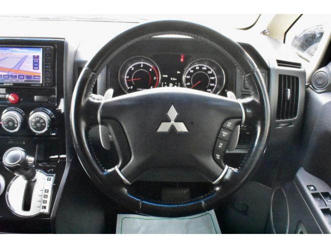 デリカDパワーパッケージ　４ＷＤ　本州仕入　前期／最終型　新品１６インチアルミ／タイヤ　社外ナビ／バックカメラ　ディーラー点検　エンジンマウント交換付