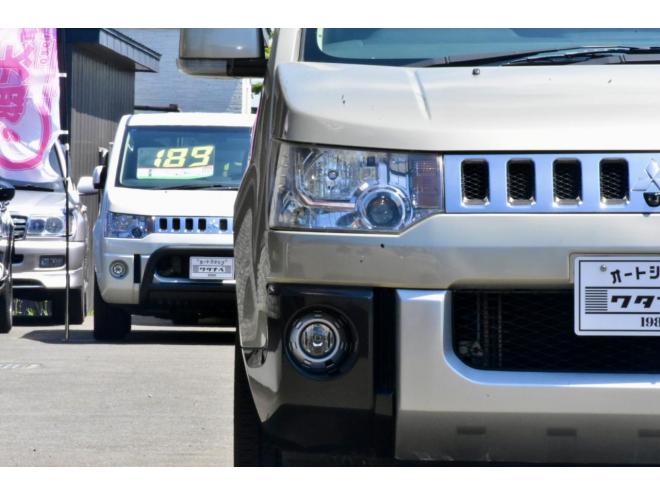 デリカD:5　Gプレミアム　４ＷＤ　本州仕入　新車外し１８インチホイール　ロックフォードサウンド　パワーバックドア　純正ナビ／フリップダウンモニター