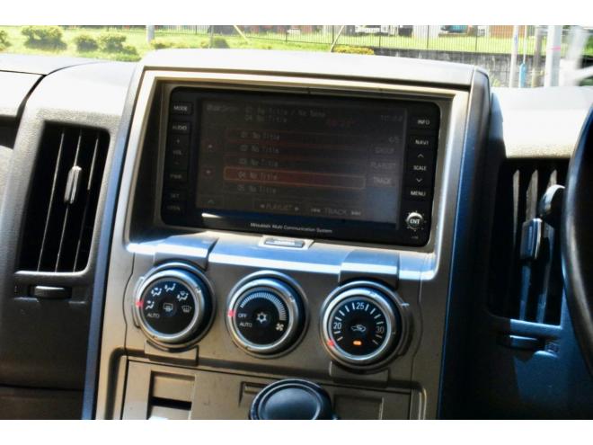 デリカD:5　Gプレミアム　４ＷＤ　本州仕入　新車外し１８インチホイール　ロックフォードサウンド　パワーバックドア　純正ナビ／フリップダウンモニター