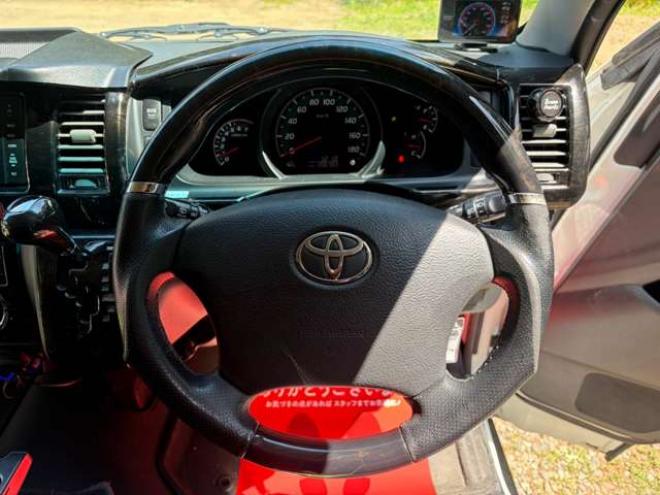 ハイエース2.7 GL ロング ミドルルーフ 4WD　キャンピング仕様(3ナンバー)　冷蔵庫　流し台　F Fヒーター　テーブル　ベット展開　外部電源　インバーター　バッテリーシステム　10人乗り 2700