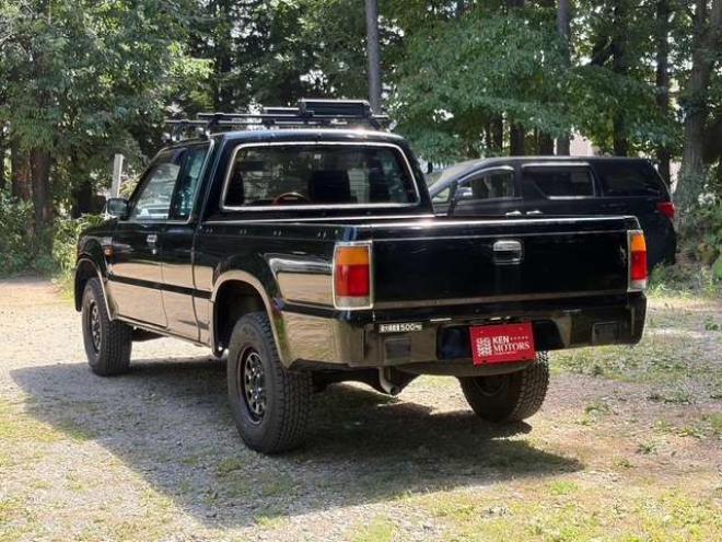 プロシード2.6 キャブプラス 4WD　社外ナビ・テレビ　バックカメラ　デイトナホイール 2600