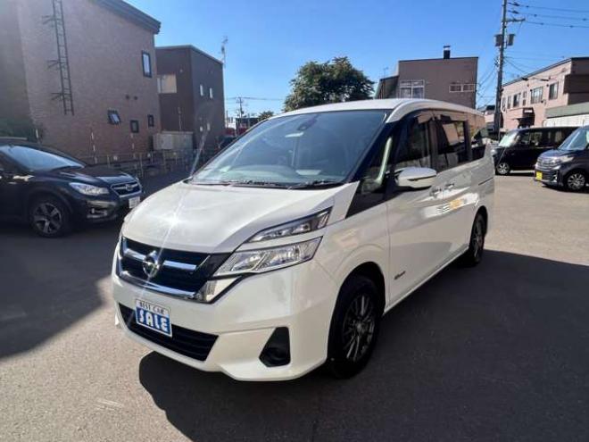 セレナ2.0 X Vセレクション 4WD　左右電動スライドドア　ナビTV　バックモニター冬タイヤ付き 2000