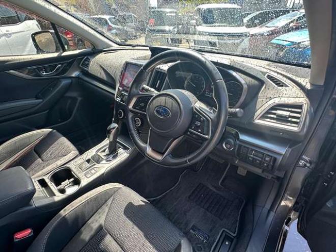 インプレッサスポーツ 2.0 i-L アイサイト 4WD　ナビ　地デジ　Bluetooth　バックカメラ　ブラインドスポットモニター　アイドリングストップ　横滑り防止装置　プッシュスタート　コーナセンサー　レーンキープアシスト　衝突軽減ブレーキ　純正アルミホイール 2000