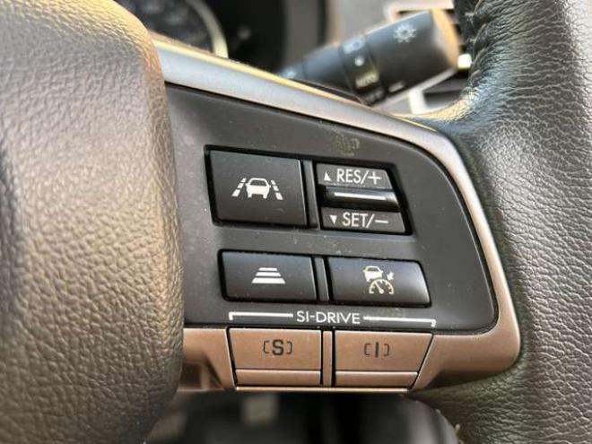 インプレッサG4 2.0 i 4WD　フルセグ　TV　バックモニター　アイサイト　プッシュスタート　スマートキー　後期型 2000