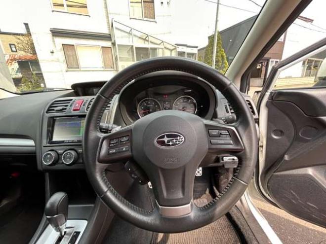 インプレッサスポーツ 2.0 i-S 4WD　ナビフルセグTVバックモニター 2000