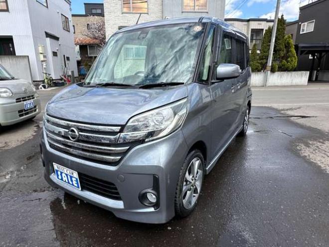 デイズルークスハイウェイスターX Vセレクション 4WD　両側ワンタッチオートスライドドア　Bluetooth　ナビ　フルセグ　アイドリングストップ　横滑り防止装置　衝突軽減ブレーキ　ETC　シートヒーター　アラウンドビューモニター　バックモニター　純正アルミホイール夏 660
