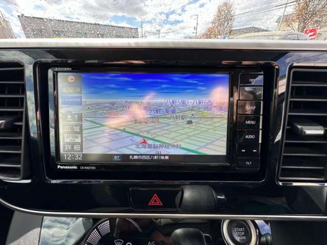 デイズルークスハイウェイスターX Vセレクション 4WD　両側ワンタッチオートスライドドア　Bluetooth　ナビ　フルセグ　アイドリングストップ　横滑り防止装置　衝突軽減ブレーキ　ETC　シートヒーター　アラウンドビューモニター　バックモニター　純正アルミホイール夏 660