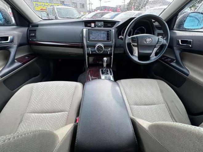 マークX2.5 250G Four 4WD　ナビ　プッシュスタート　エンジンスターター　インテリキー　社外アルミホイール冬　エコアイドル　バックカメラ　コーナーセンサー 2500