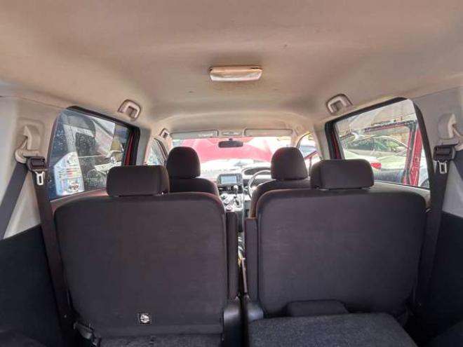シエンタ1.5 X 4WD　ナビバックモニターフルセグTV　パワースライドドア　ETC　ワンオーナー　衝撃緩和ヘッドレスト 1500