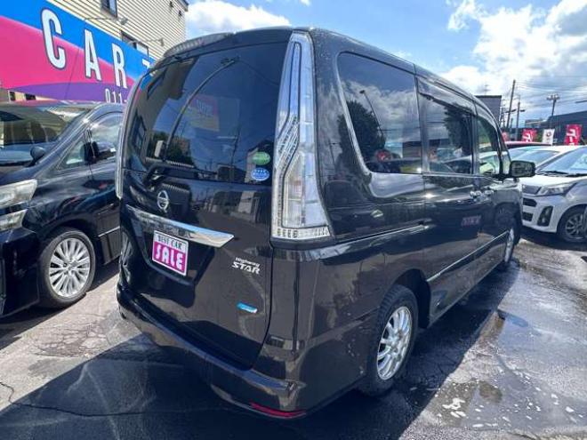 セレナ2.0 ハイウェイスター アドバンストセーフティ パッケージ 4WD　両側ワンタッチパワースライドドア　SDナビ　Bluetooth　レーンキープアシスト　衝突軽減ブレーキ　ETC　アイドリングストップ　横滑り防止装置　コーナーセンサー　アラウンドビューモニター　バックモニター 2000