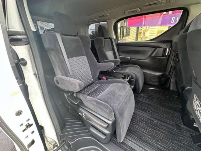 ヴェルファイア2.5 Z Aエディション 4WD　純正ナビ　Bluetooth　フルセグTV　バックカメラ　ETC　両側ワンタッチパワースライドドア　アイドリングストップ　横滑り防止装置　オートホールド　社外アルミホイール夏　オットマン　プッシュスタート 2500