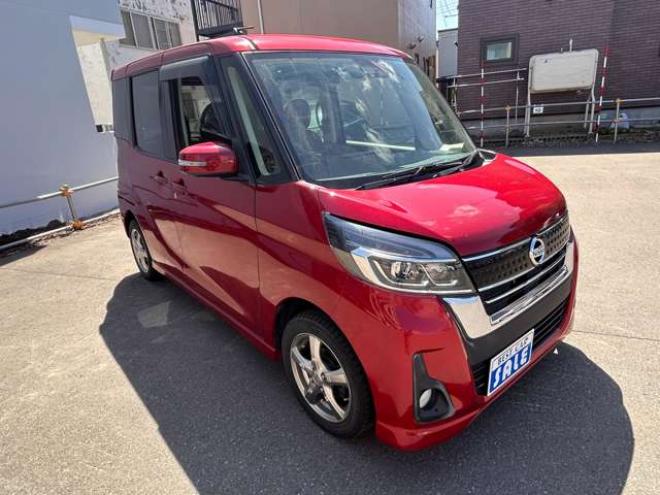 デイズルークスハイウェイスターX 4WD　パワースライドドア 660
