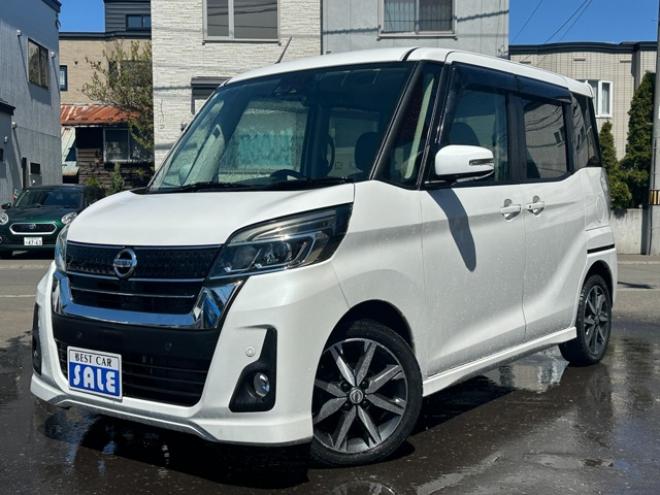 デイズルークスハイウェイスターX 4WD　純正ナビ　フルセグTV　Bluetooth　アラウンドビューモニター　片側パワースライドドア　アイドリングストップ　衝突軽減ブレーキ　シートヒーター　ETC　純正アルミホイール夏 660