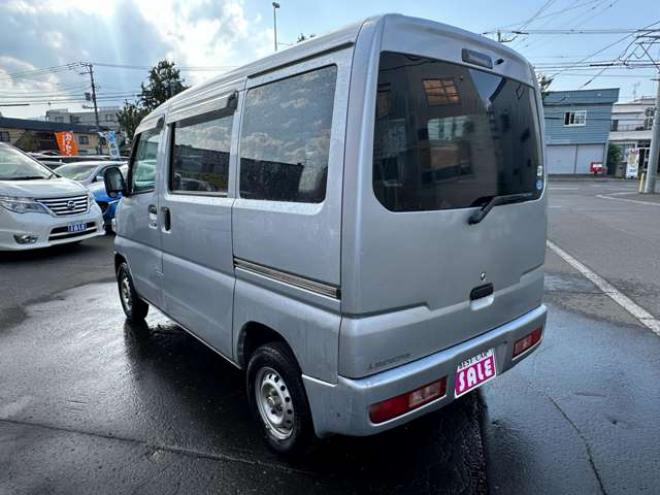 ミニキャブバン CD ハイルーフ 4WD　4WD切替スイッチ　FM/AMラジオ 660