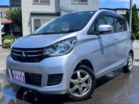 eKワゴン　G セーフティ パッケージ 助手席ムービングシート仕様車 4WD　エマージェンシーブレーキ　アラウンドビューモニター　ナビフルセグTVバックモニター 660