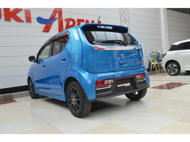 アルトワークス 660 オートギヤシフト 4WD　ワンオーナー車4WDターボオートギアシフトセーフティサポート搭載車アイドリングストップ横滑り防止装置ハイビームアシストLEDライトRECAROシート純正ナビTVビルトインETCパドルシフト 660