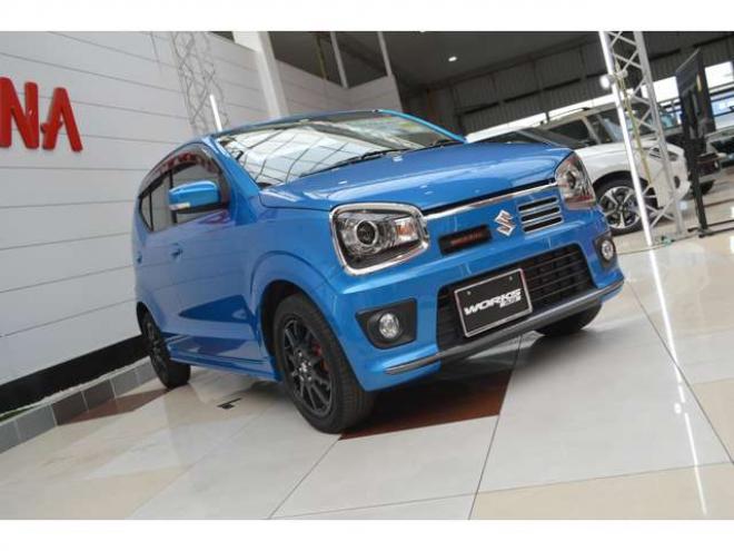 アルトワークス 660 オートギヤシフト 4WD　ワンオーナー車4WDターボオートギアシフトセーフティサポート搭載車アイドリングストップ横滑り防止装置ハイビームアシストLEDライトRECAROシート純正ナビTVビルトインETCパドルシフト 660