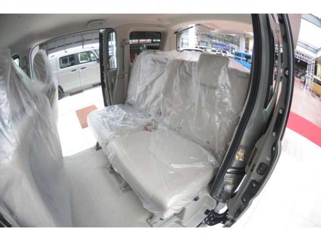 エブリイワゴン PZターボスペシャル 4WD　届出済未使用車4WDターボセーフティサポート搭載アイドリングストップ横滑り防止装置CVTマチック両側オートスライドドアオートステップハイビームアシストLEDライト 登録済未使用車 660