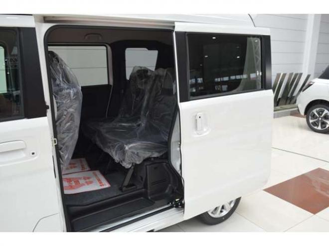 エブリイワゴン PZターボスペシャル ハイルーフ 4WD　届出済未使用車4WDターボセーフティサポート搭載アイドリングストップスズキコネクト対応通信機CVTマチック両側オートスライドドアステップ全方位モニター付9インチナビTVバックカメラハイビームアシストLEDライト 登録済未使用車 660
