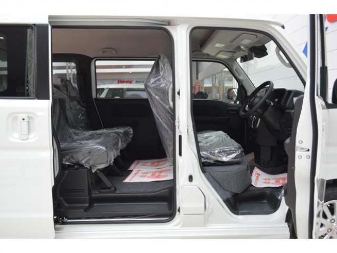 エブリイワゴン PZターボスペシャル ハイルーフ 4WD　届出済未使用車4WDターボセーフティサポート搭載アイドリングストップスズキコネクト対応通信機CVTマチック両側オートスライドドアステップ全方位モニター付9インチナビTVバックカメラハイビームアシストLEDライト 登録済未使用車 660