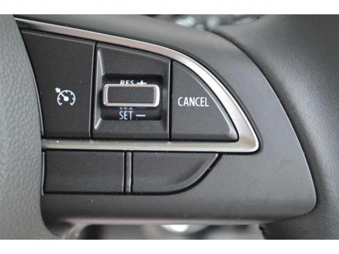 ジムニーXC 4WD　ワンオーナー車4WDターボセーフティサポート搭載アイドリングストップ横滑り防止装置クルーズコントロールハイビームアシストLEDライト7インチワイドナビTVバックカメラ 660