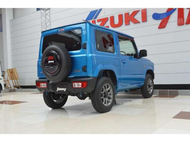 ジムニーXC 4WD　ワンオーナー車4WDターボセーフティサポート搭載アイドリングストップ横滑り防止装置クルーズコントロールハイビームアシストLEDライト7インチワイドナビTVバックカメラ 660