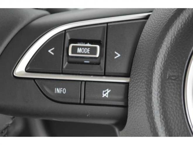 ジムニーXC 4WD　ワンオーナー車4WDターボセーフティサポート搭載アイドリングストップ横滑り防止装置クルーズコントロールハイビームアシストLEDライト7インチワイドナビTVバックカメラ 660