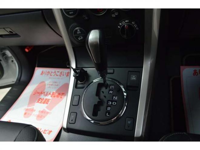 エスクード2.4 ランドブリーズ 4WD　ワンオーナー特別仕様車4WD横滑り防止装置サンルーフ社外ナビTVバックカメラETCドライブレコーダーハーフレザーシートヒーターHIDライトクルーズコントロール 2400