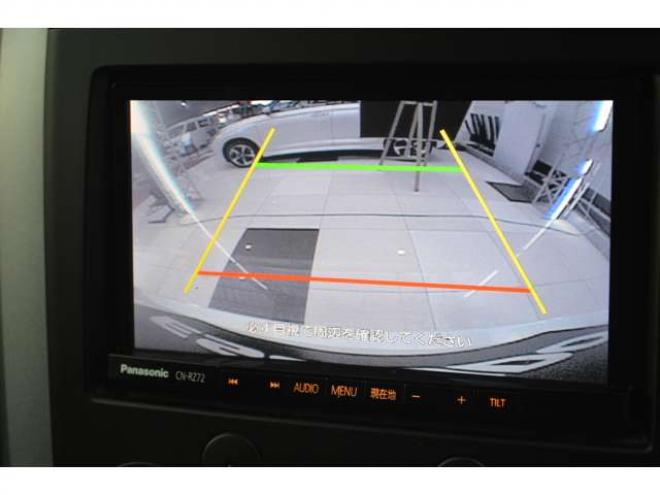 エスクード2.4 XG 4WD　ワンオーナー車5速マニュアル4WD横滑り防止装置クルーズコントロール純正ナビTVバックカメラETCディスチャージヘッドライトシートヒーター純正17インチアルミドライブレコーダー 2400