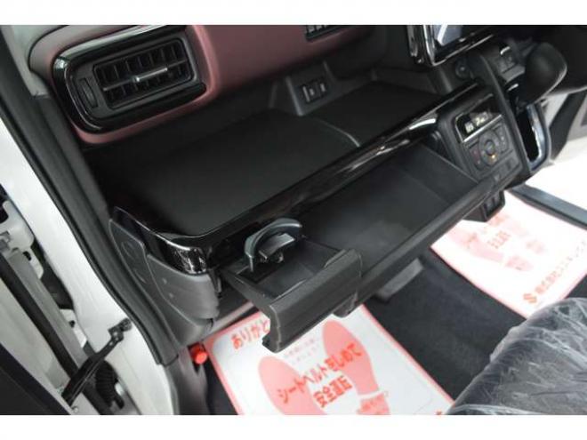 スペーシアカスタム ハイブリッド XSターボ 4WD　ハイブリッド4WDターボセーフティサポート搭載スズキコネクト対応通信機装着車アダプティブクルーズコントロール全方位モニター付9インチナビ両側オートスライドドアLEDステアリングヒーターパーキングセンサー 登録済未使用車 660