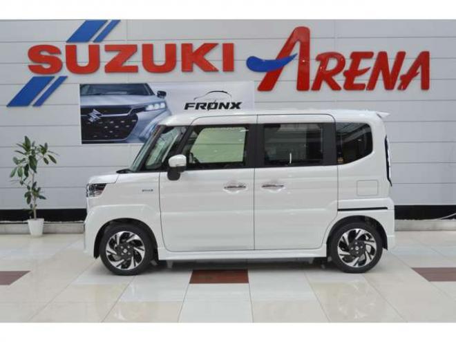 スペーシアカスタム ハイブリッド XSターボ 4WD　ハイブリッド4WDターボセーフティサポート搭載スズキコネクト対応通信機装着車アダプティブクルーズコントロール全方位モニター付9インチナビ両側オートスライドドアLEDステアリングヒーターパーキングセンサー 登録済未使用車 660