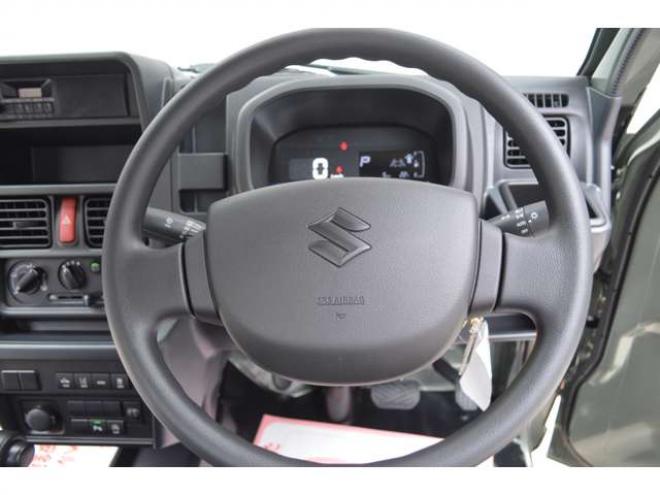 キャリーKC 3方開 4WD　届出済未使用車パートタイム4WDセーフティサポート搭載アイドリングストップ横滑り防止装置ハイビームアシストLEDライト 登録済未使用車 660