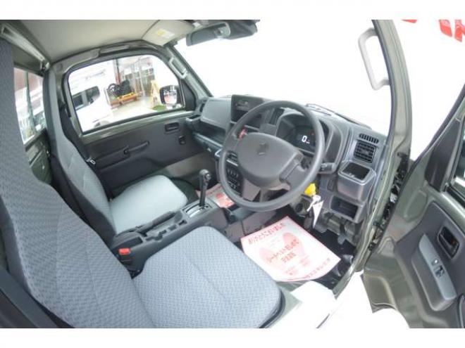 キャリーKC 3方開 4WD　届出済未使用車パートタイム4WDセーフティサポート搭載アイドリングストップ横滑り防止装置ハイビームアシストLEDライト 登録済未使用車 660