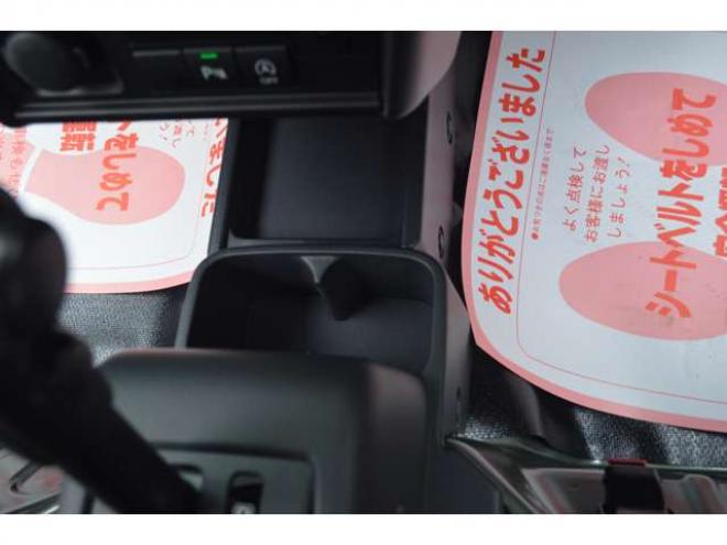 キャリーKC 3方開 4WD　届出済未使用車パートタイム4WDセーフティサポート搭載アイドリングストップ横滑り防止装置ハイビームアシストLEDライト 登録済未使用車 660