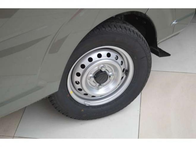 キャリーKC 3方開 4WD　届出済未使用車パートタイム4WDセーフティサポート搭載アイドリングストップ横滑り防止装置ハイビームアシストLEDライト 登録済未使用車 660
