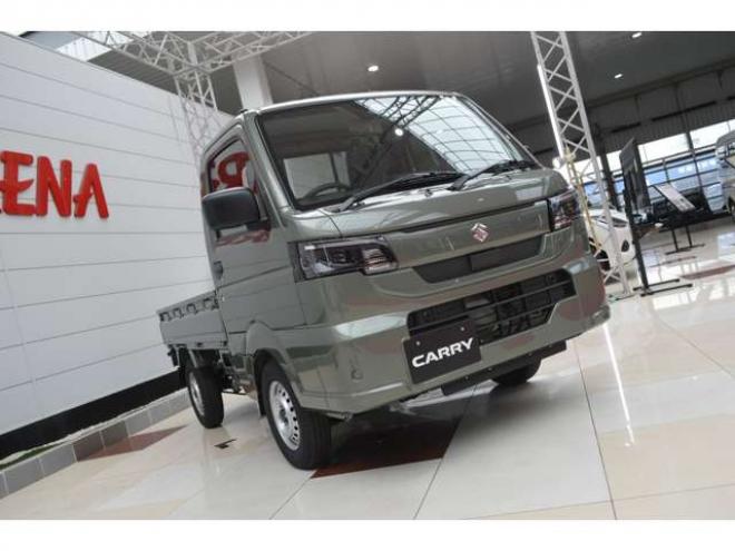 キャリーKC 3方開 4WD　届出済未使用車パートタイム4WDセーフティサポート搭載アイドリングストップ横滑り防止装置ハイビームアシストLEDライト 登録済未使用車 660