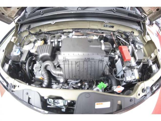 ハスラータフワイルド 4WD　ワンオーナー特別仕様車ハイブリッド4WDセーフティサポート搭載アイドリングストップデュアルカメラブレーキサポート後退時ブレーキサポート横滑り防止装置ハイビームアシストLEDアダプティブクルーズコントロール 登録済未使用車 660