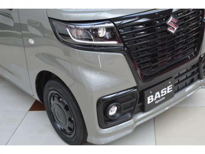 スペーシアベースXF 4WD　届出済未使用車4WDセーフティサポート搭載デュアルセンサーブレーキサポート後退時ブレーキサポート横滑り防止装置アダプティブクルーズコントロールLEDライト右側オートスライドドア 登録済未使用車 660