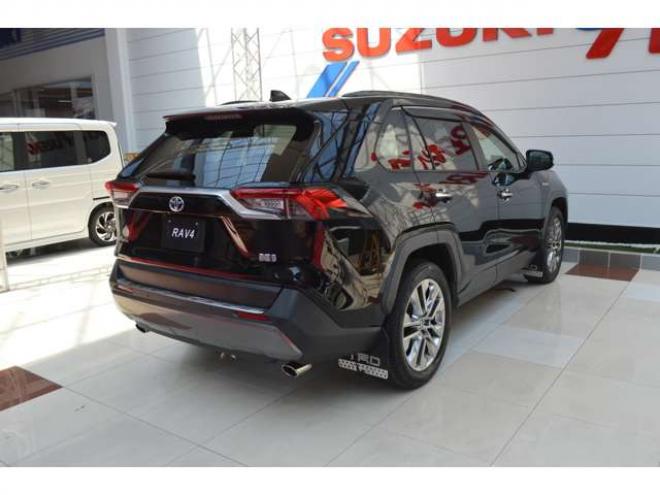 RAV-42.5 ハイブリッド G E-Four 4WD　ワンオーナー車ハイブリッド4WDプリクラッシュセーフティ黒革シートヒーターレーダークルーズコントロール11インチナビTVバックカメラLEDパワーバックドアステアリングヒーター横滑り防止装置パーキングセンサー 2500