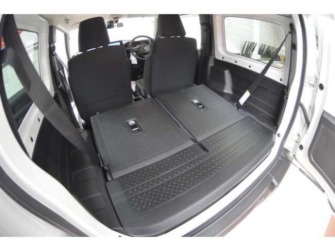 ジムニーXC 4WD　ワンオーナー4WDターボセーフティサポート搭載8インチナビTVバックカメラLEDライトクルーズコントロール 660