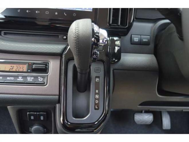 ソリオ1.2 バンディット ハイブリッド MV 4WD　登録済未使用車ハイブリッド4WDスズキコネクト対応通信機装着車セーフティサポート全方位モニター付9インチナビTVバックカメラアダプティブクルーズコントロール両側オートスライドドアLEDパーキングセンサー 登録済未使用車 1200