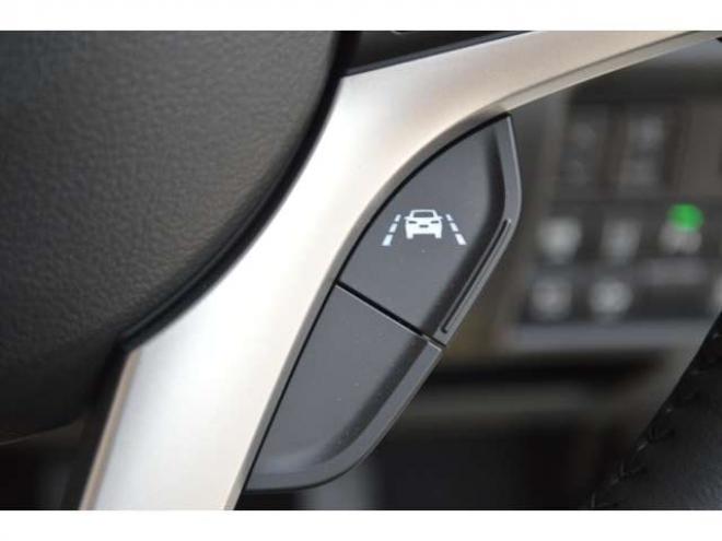 ソリオ1.2 バンディット ハイブリッド MV 4WD　登録済未使用車ハイブリッド4WDスズキコネクト対応通信機装着車セーフティサポート全方位モニター付9インチナビTVバックカメラアダプティブクルーズコントロール両側オートスライドドアLEDパーキングセンサー 登録済未使用車 1200