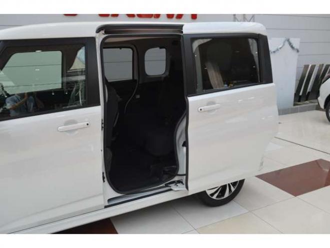 ソリオ1.2 バンディット ハイブリッド MV 4WD　登録済未使用車ハイブリッド4WDスズキコネクト対応通信機装着車セーフティサポート全方位モニター付9インチナビTVバックカメラアダプティブクルーズコントロール両側オートスライドドアLEDパーキングセンサー 登録済未使用車 1200