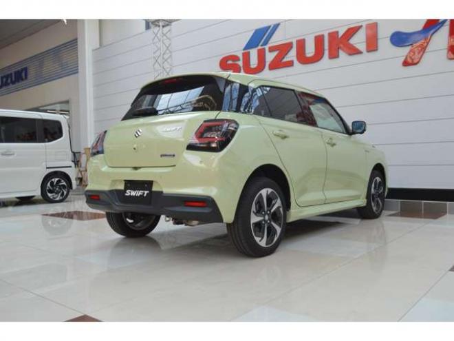 スイフト1.2 ハイブリッド MZ 4WD　ワンオーナー車ハイブリッド4WDセーフティサポート搭載スズキコネクト対応通信機装着車9インチ全方位モニターナビTVバックカメラ電動パーキングブレーキアダプティブクルーズコントロールLEDライト 1200